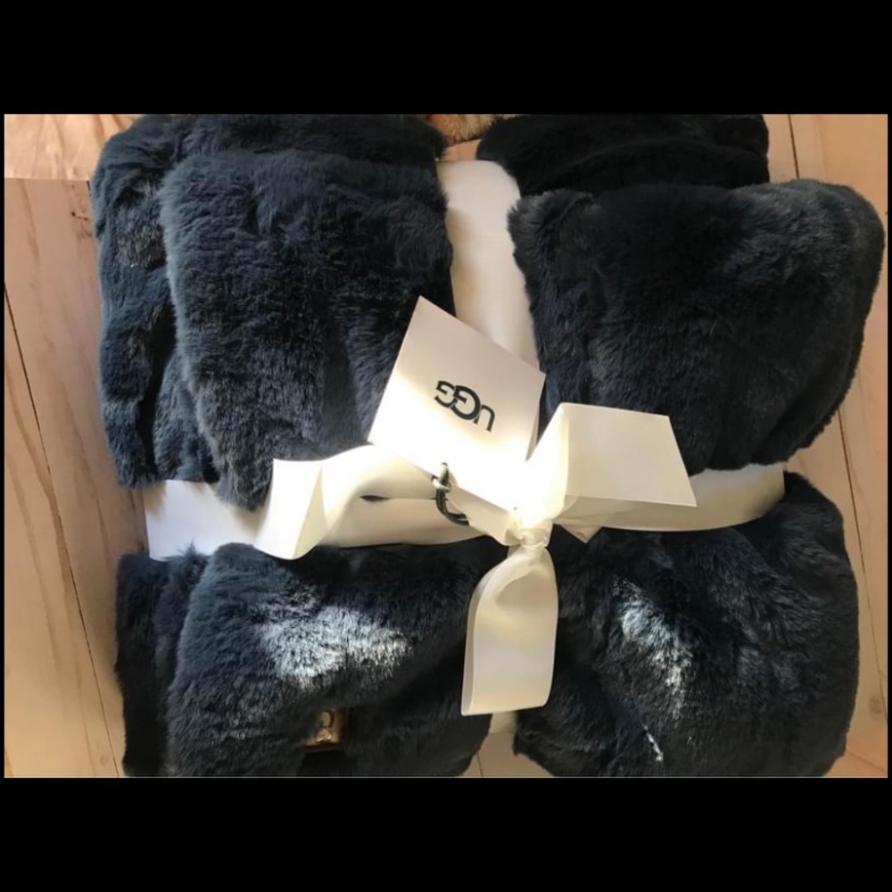 UGG Blanket
